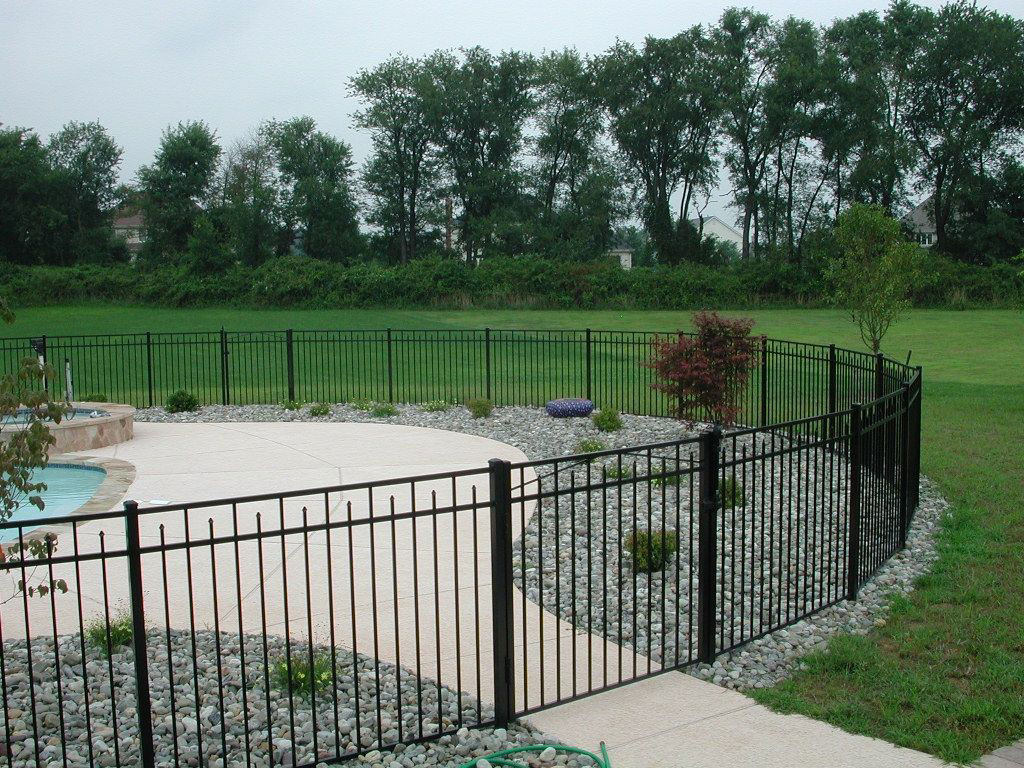 aluminum pool fence