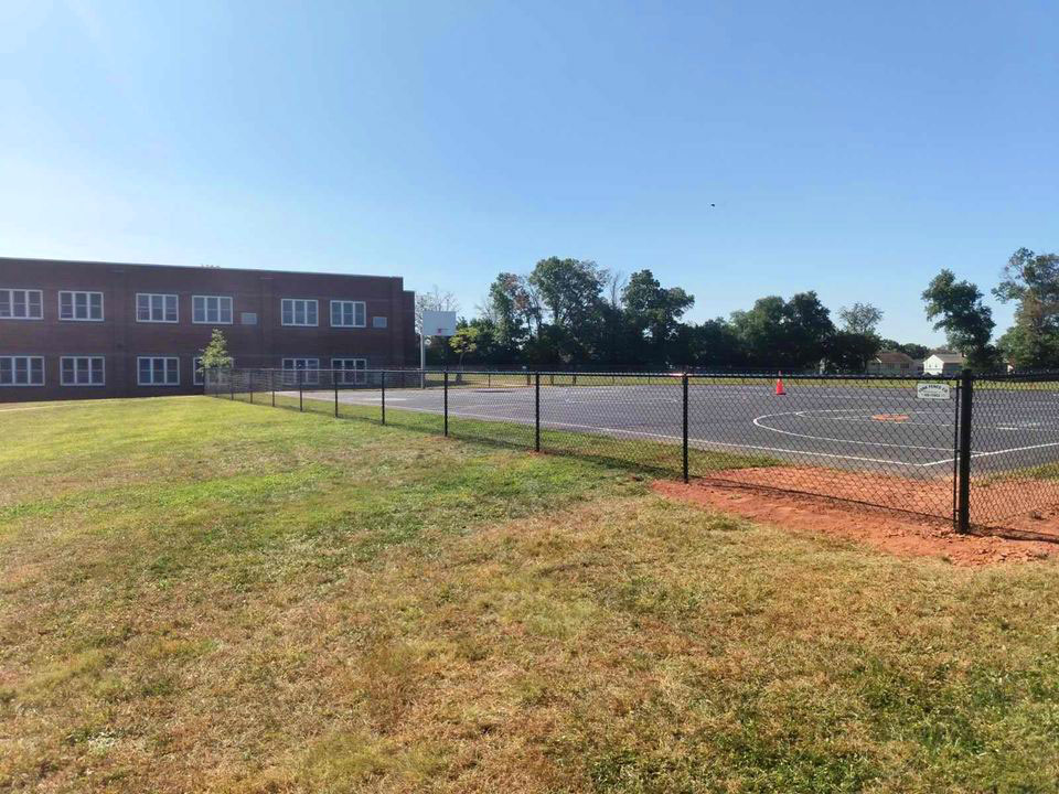 commercial fence chainlink