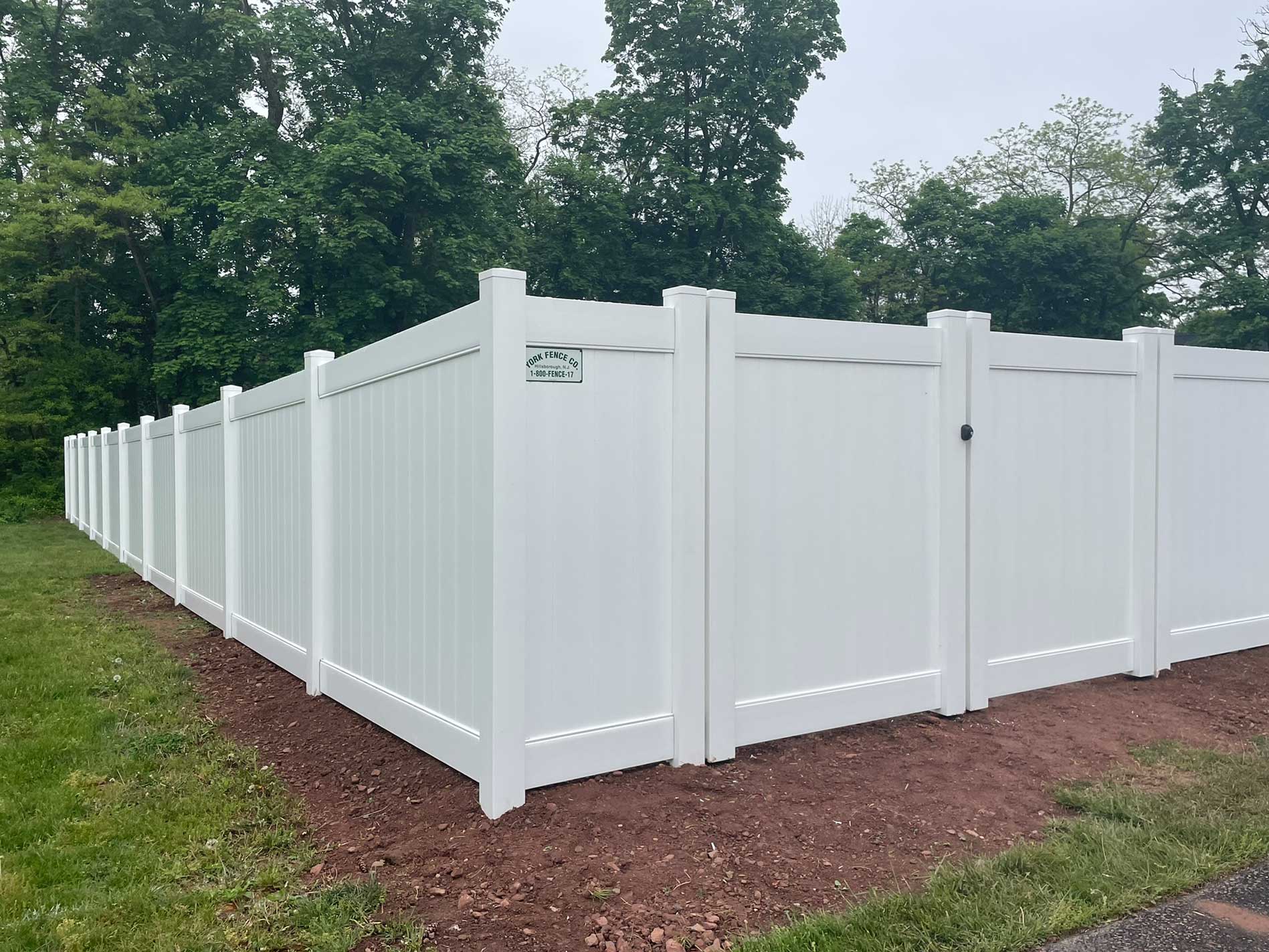 Lakeland Solid PVC with Gate