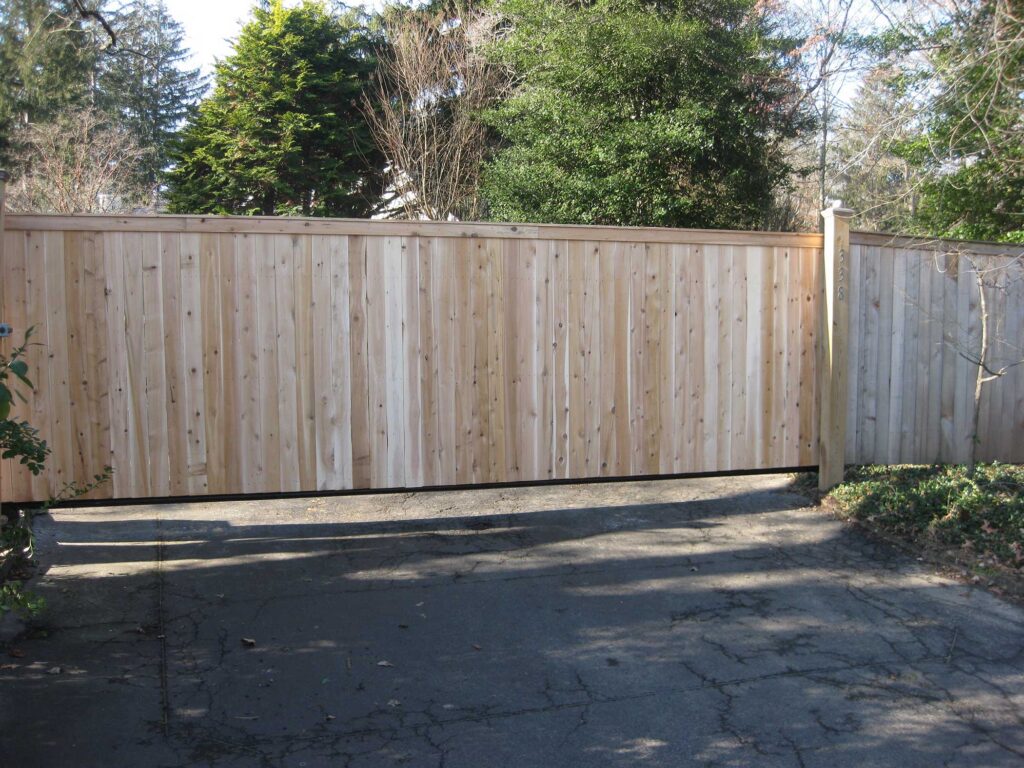 board commercial slide gate