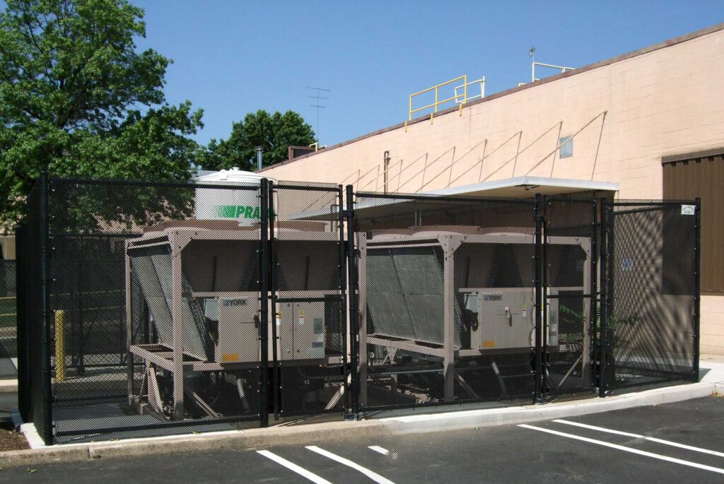 chainlink commercial enclosure